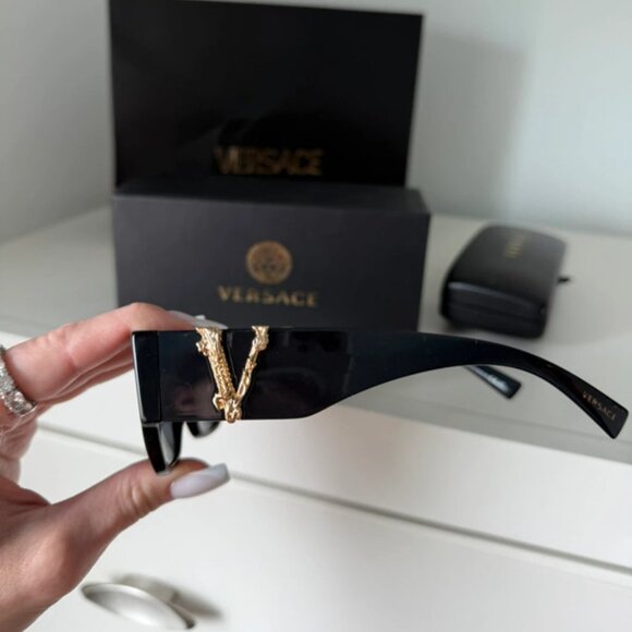 Versace sunglasses black for woman new
